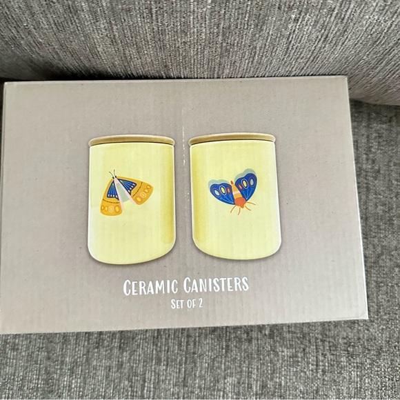 Ceramic canister’s with wood top. - Picture 2 of 5